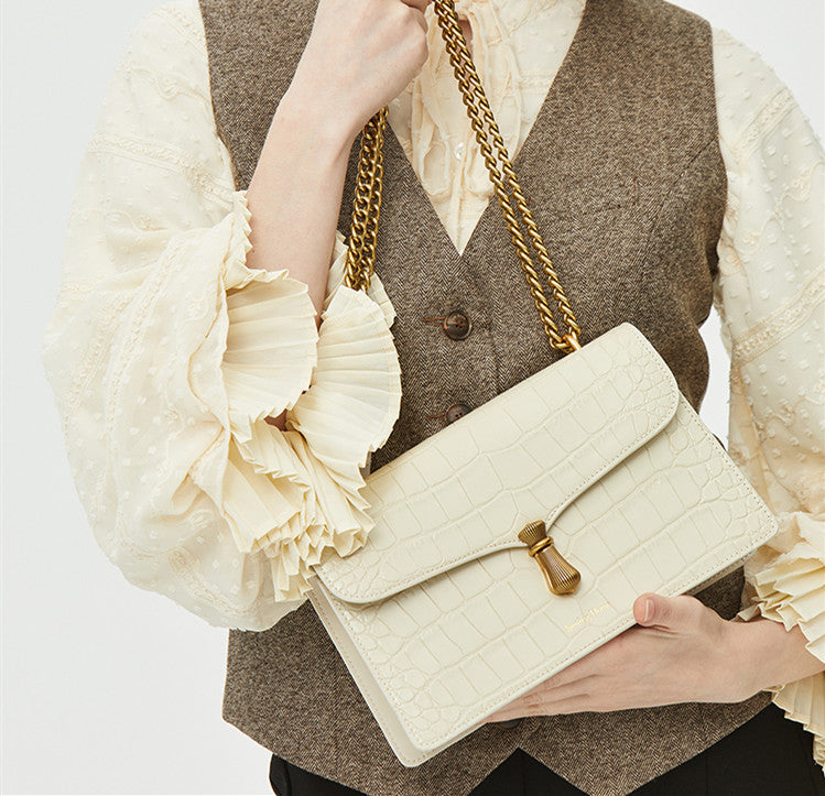 Leather One-shoulder Messenger Chain Bag