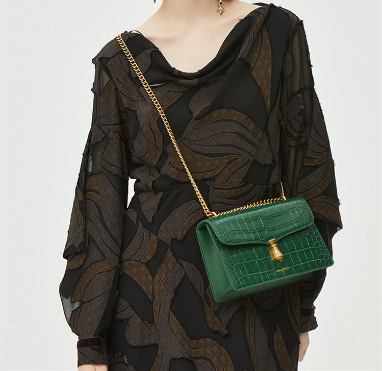 Leather One-shoulder Messenger Chain Bag